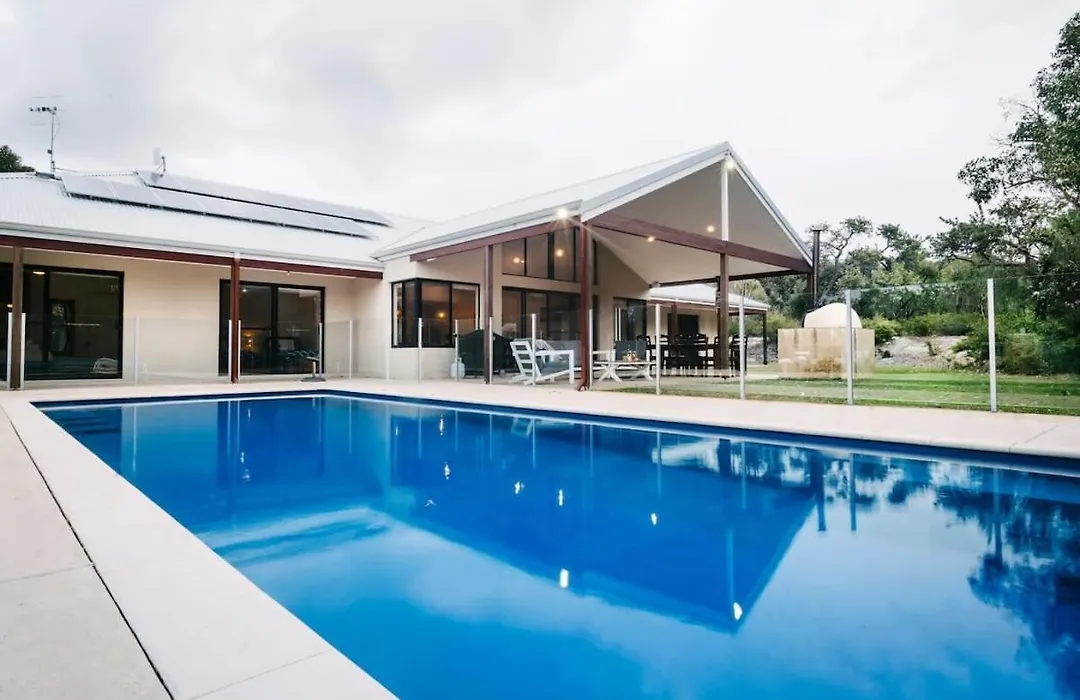 Blue Wren - Secluded Bushland Retreat With Pool-1
